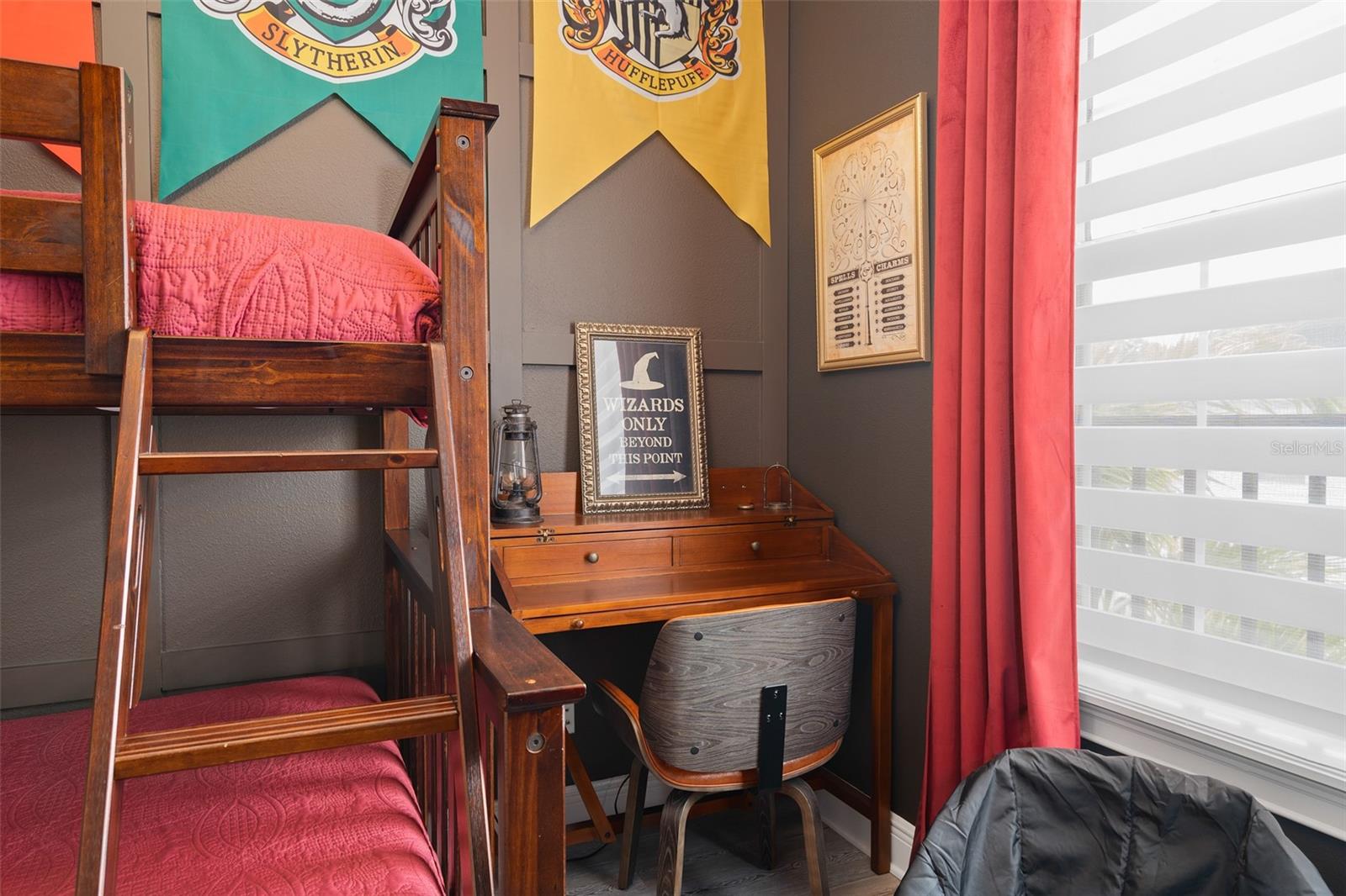 Image 43 of 92 For 1402 Titian Court