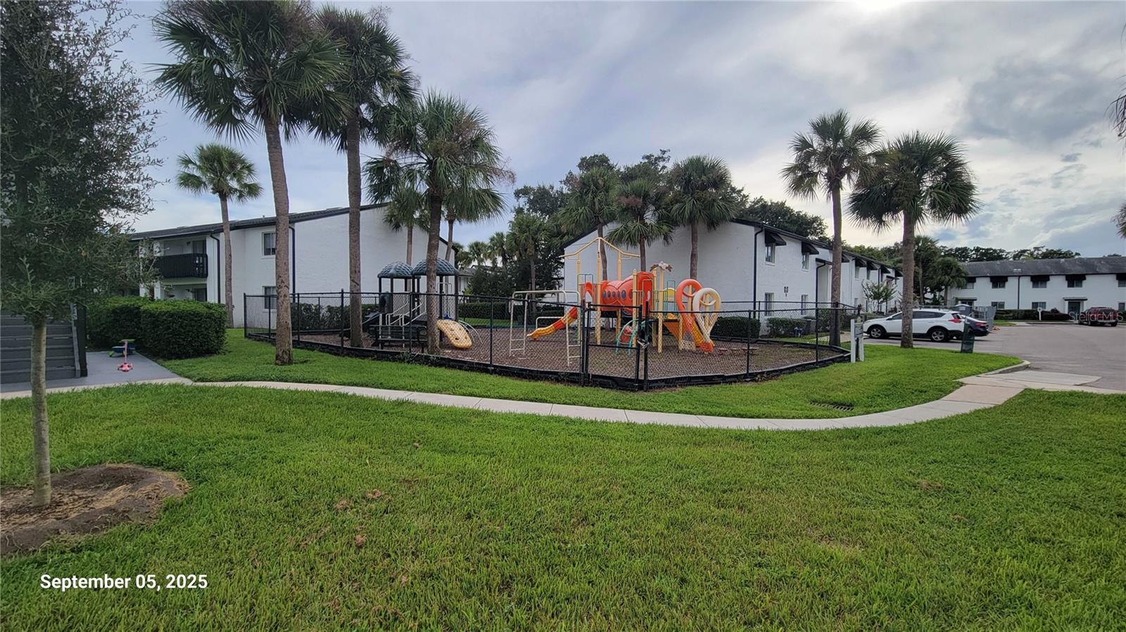 Image 6 of 27 For 4111 Semoran Boulevard 21