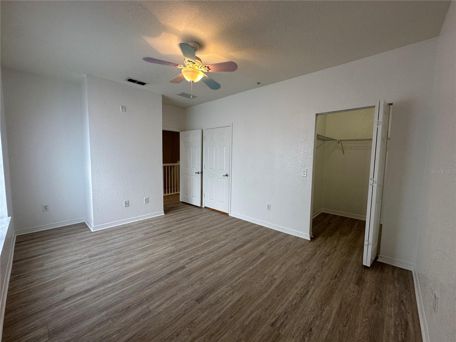 Image 18 of 22 For 2370 Grand Central Parkway 4