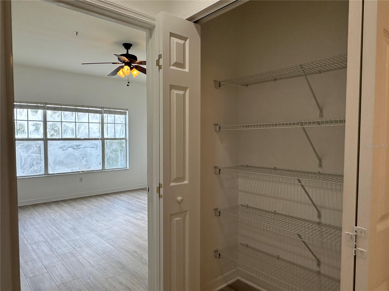 Image 21 of 22 For 2370 Grand Central Parkway 4