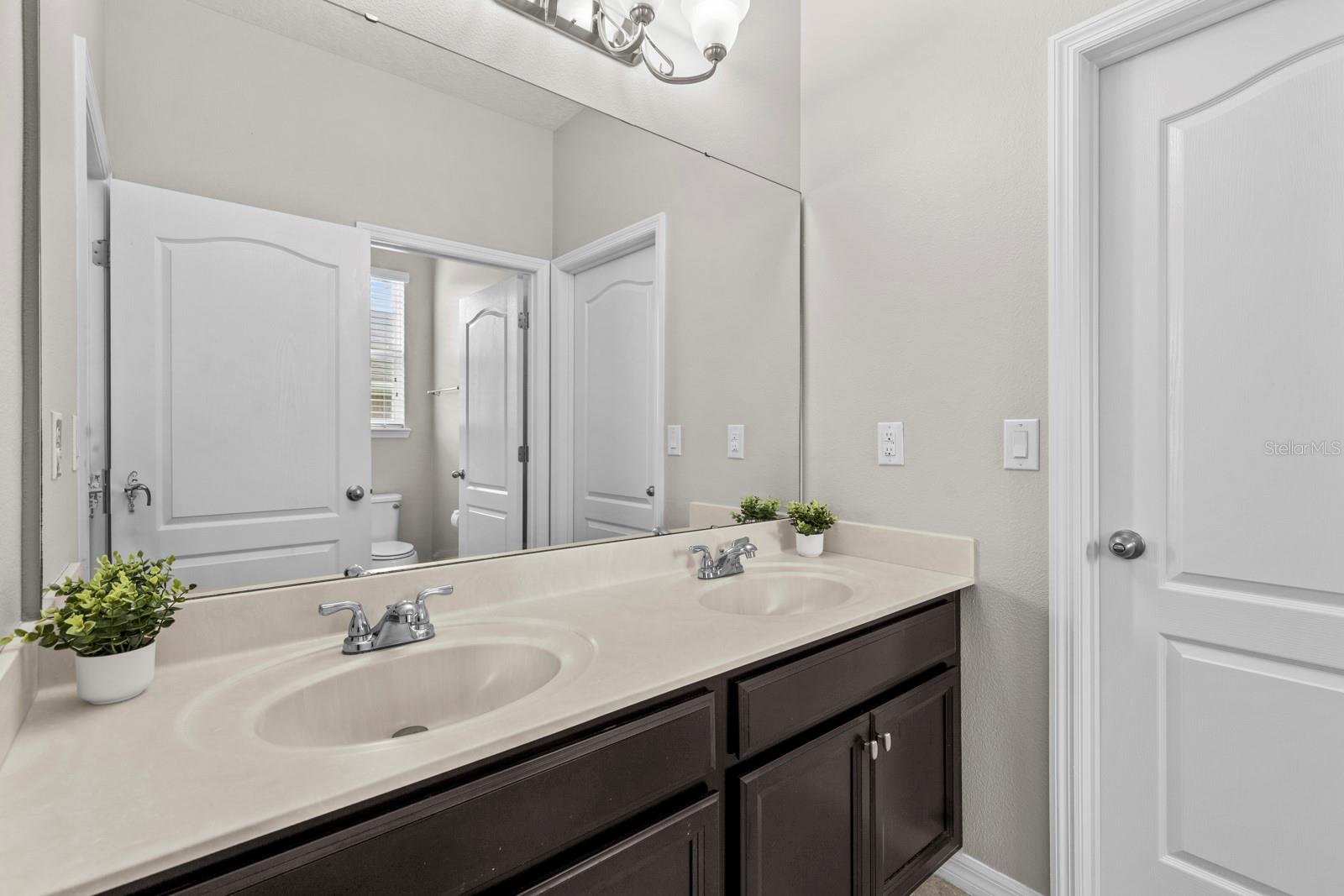 Image 31 of 47 For 1158 Rock Creek Street
