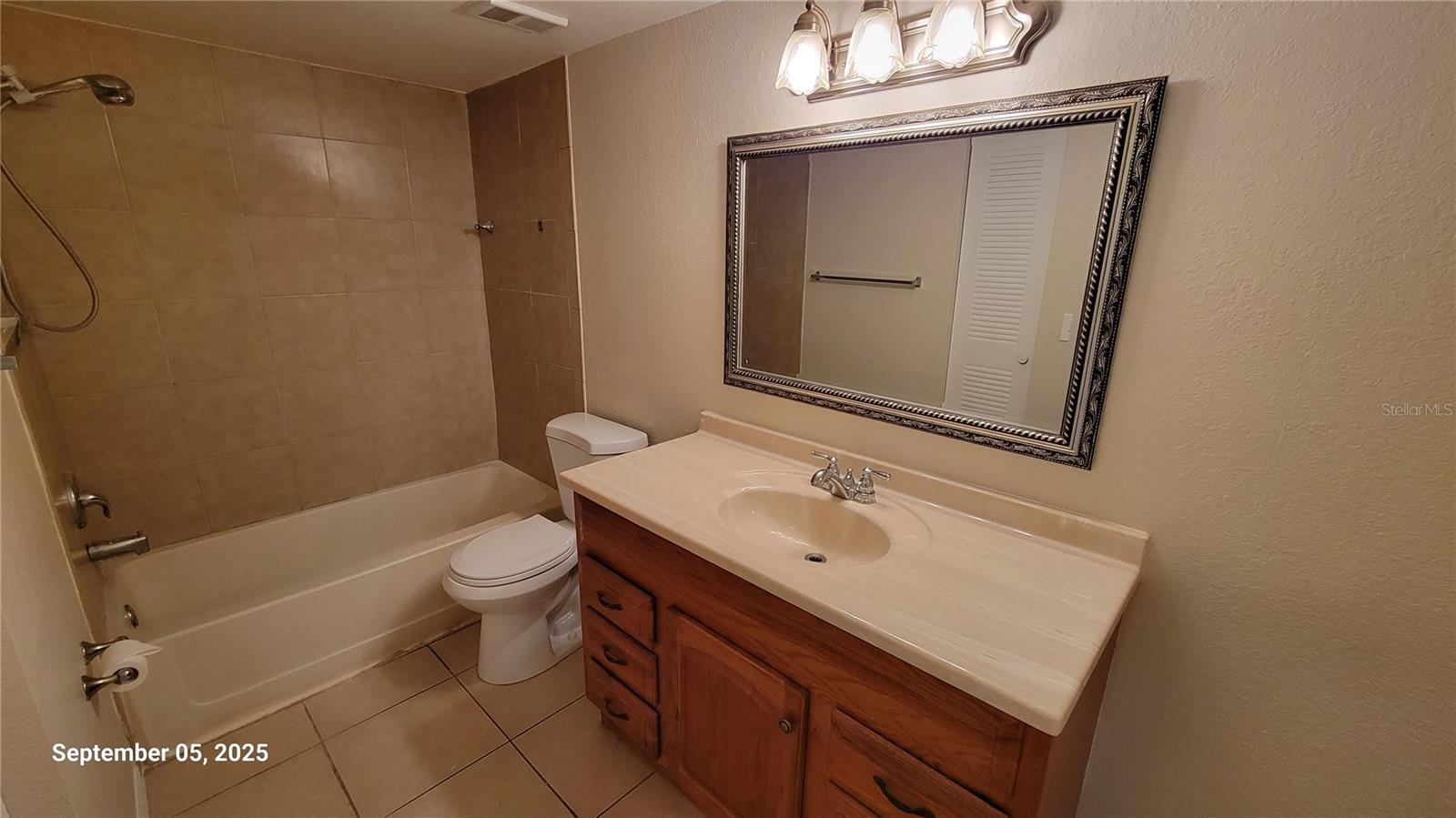 Image 16 of 31 For 5785 Gatlin Avenue 714