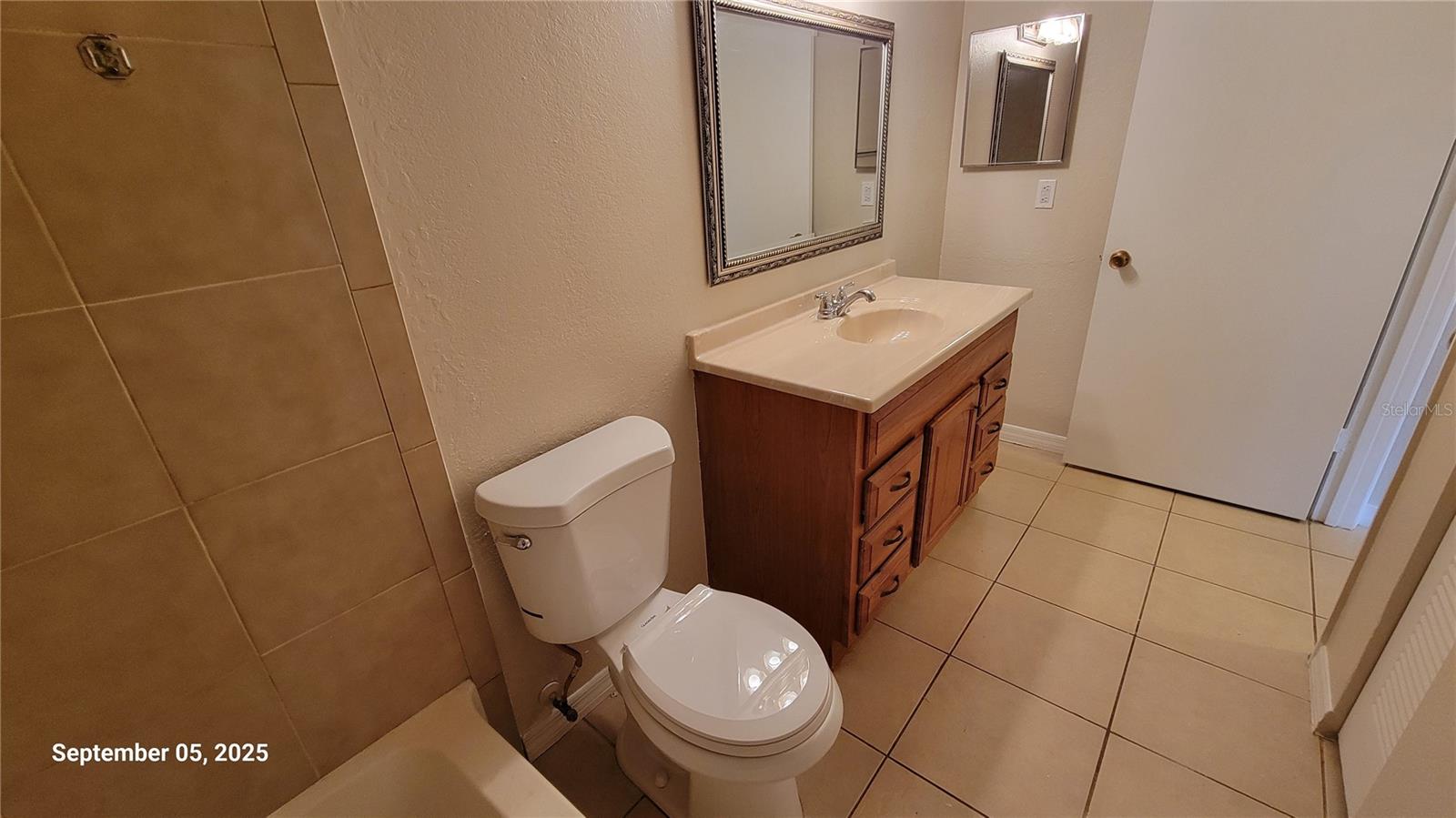 Image 17 of 31 For 5785 Gatlin Avenue 714