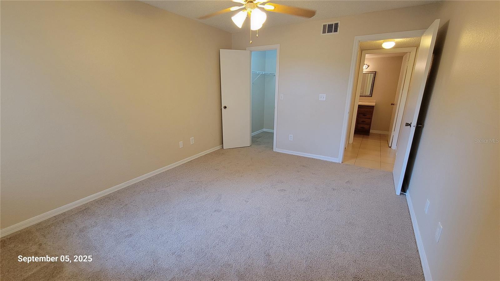 Image 19 of 31 For 5785 Gatlin Avenue 714