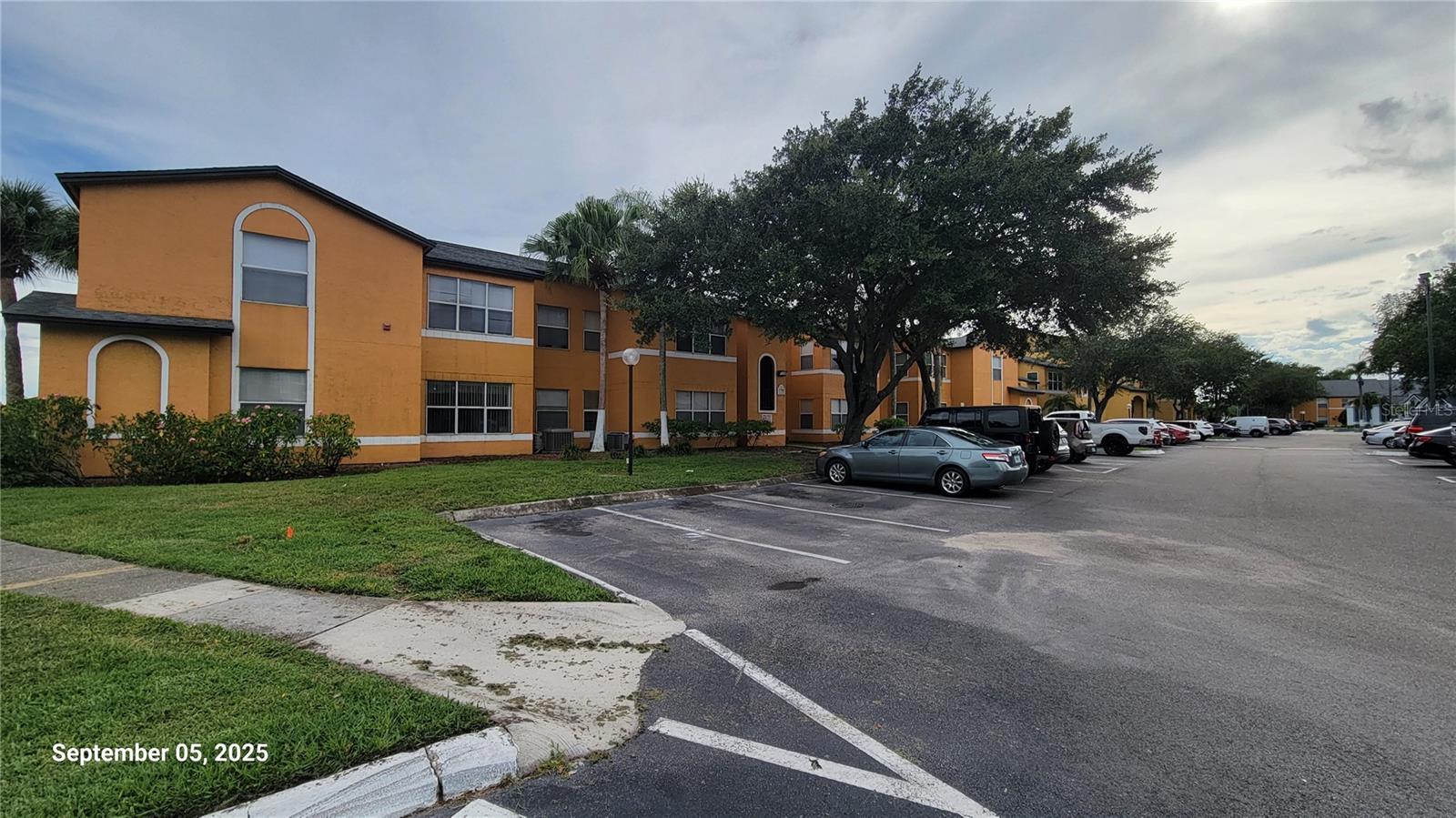 Image 5 of 31 For 5785 Gatlin Avenue 714