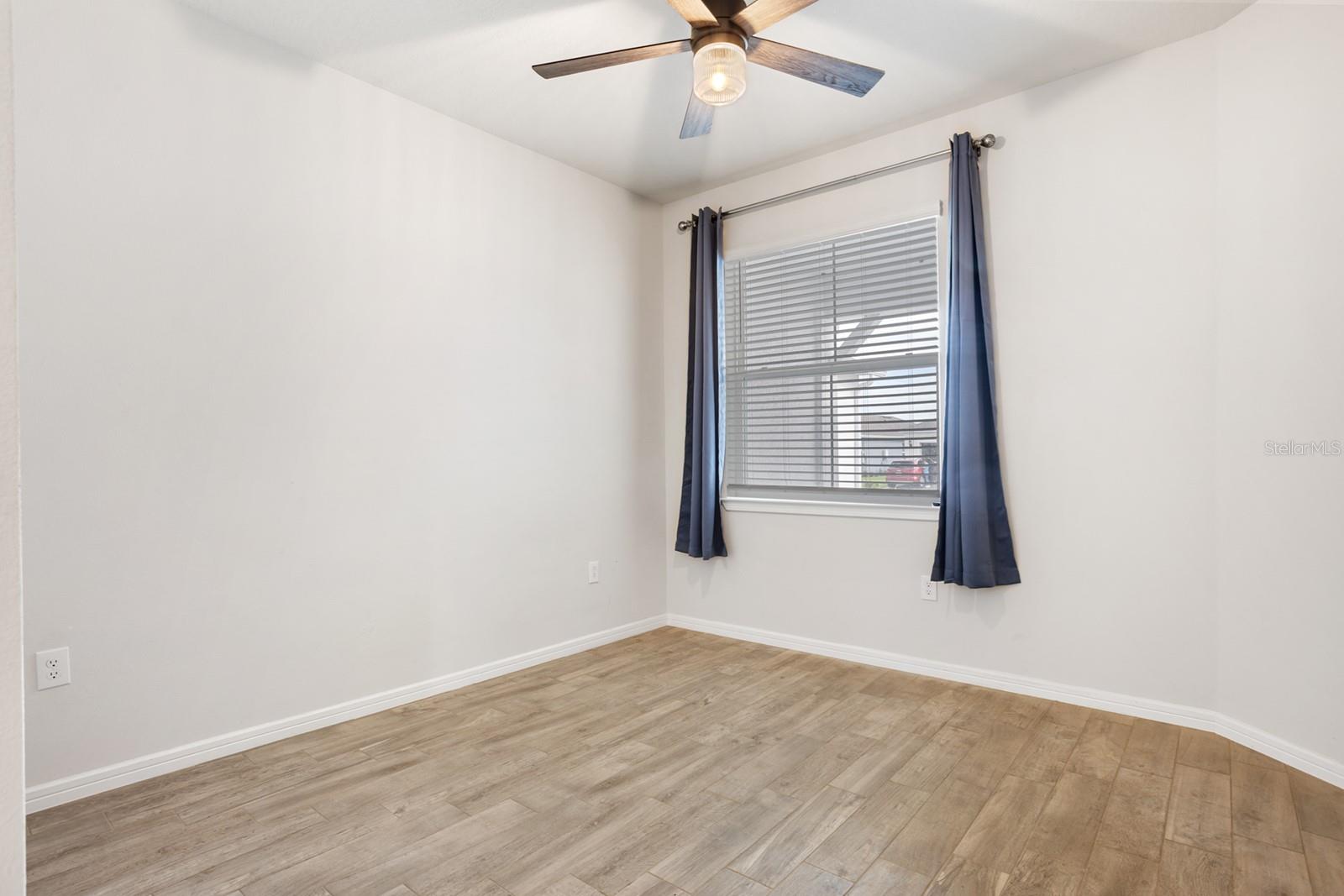Image 13 of 40 For 2458 Cliff Way