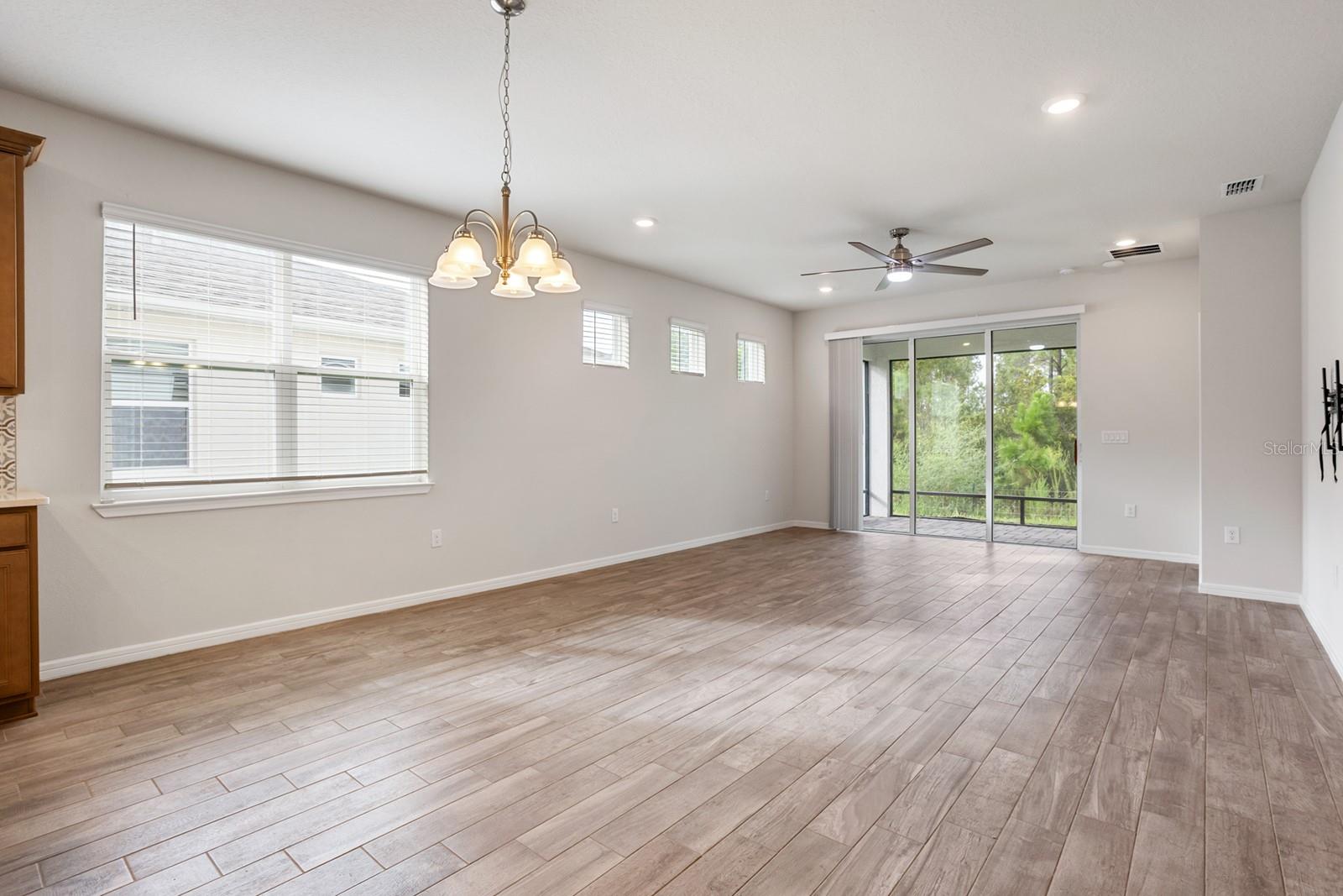 Image 9 of 40 For 2458 Cliff Way