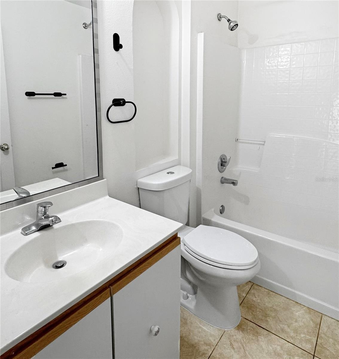 Image 11 of 19 For 2470 Augusta Way