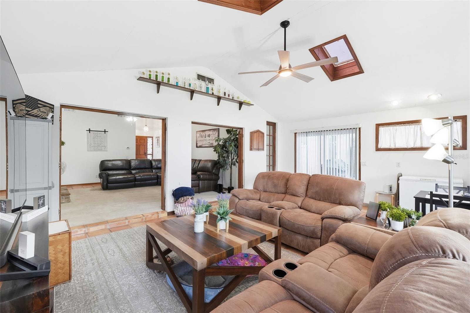 Image 19 of 33 For 2701 Canterclub Trail