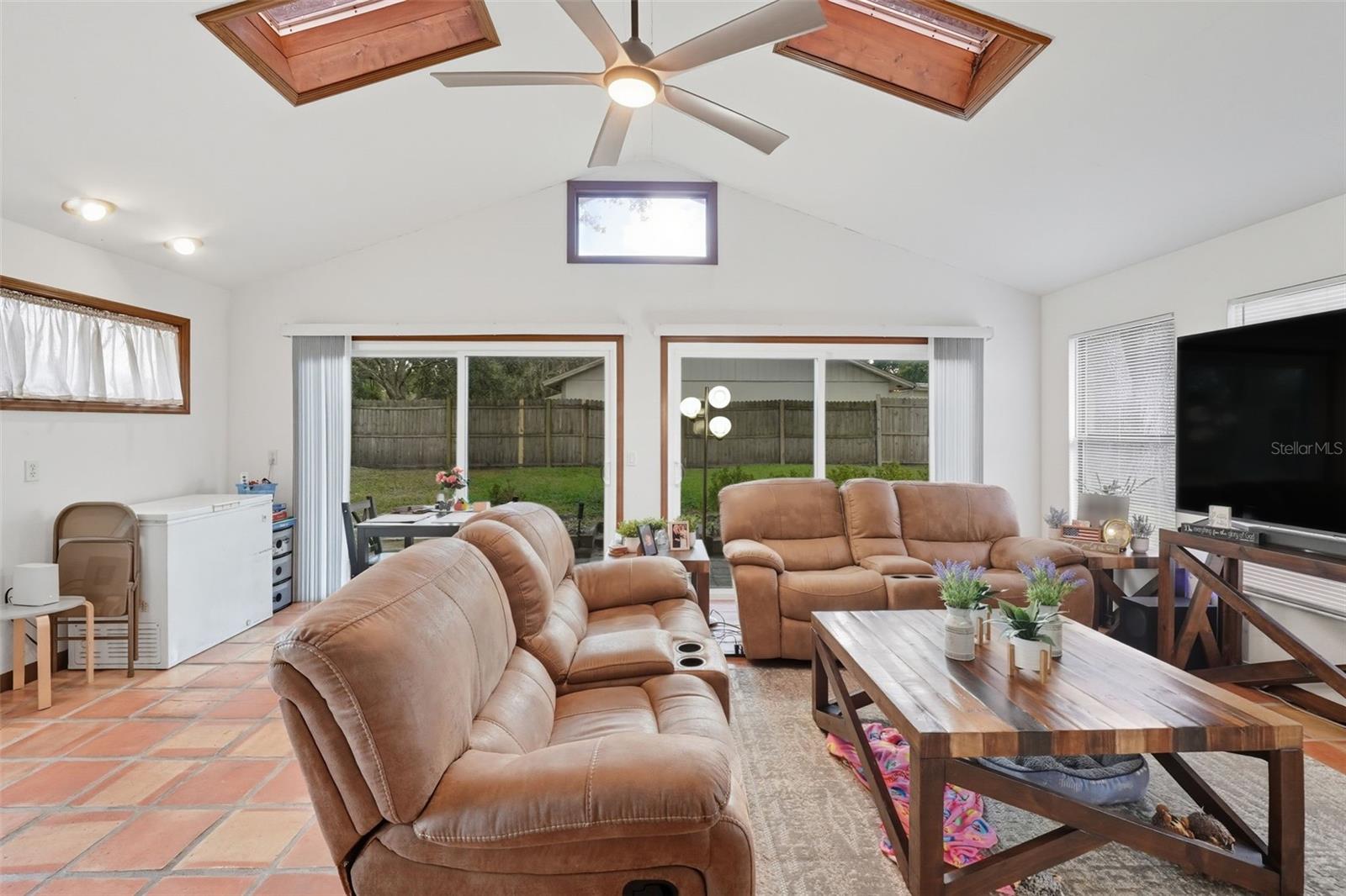 Image 23 of 33 For 2701 Canterclub Trail