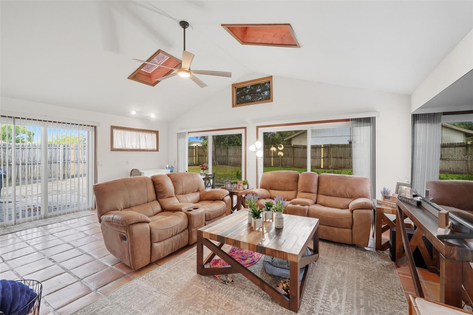 Image 24 of 33 For 2701 Canterclub Trail