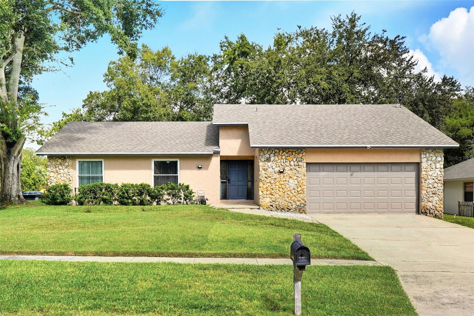 Image 4 of 33 For 2701 Canterclub Trail