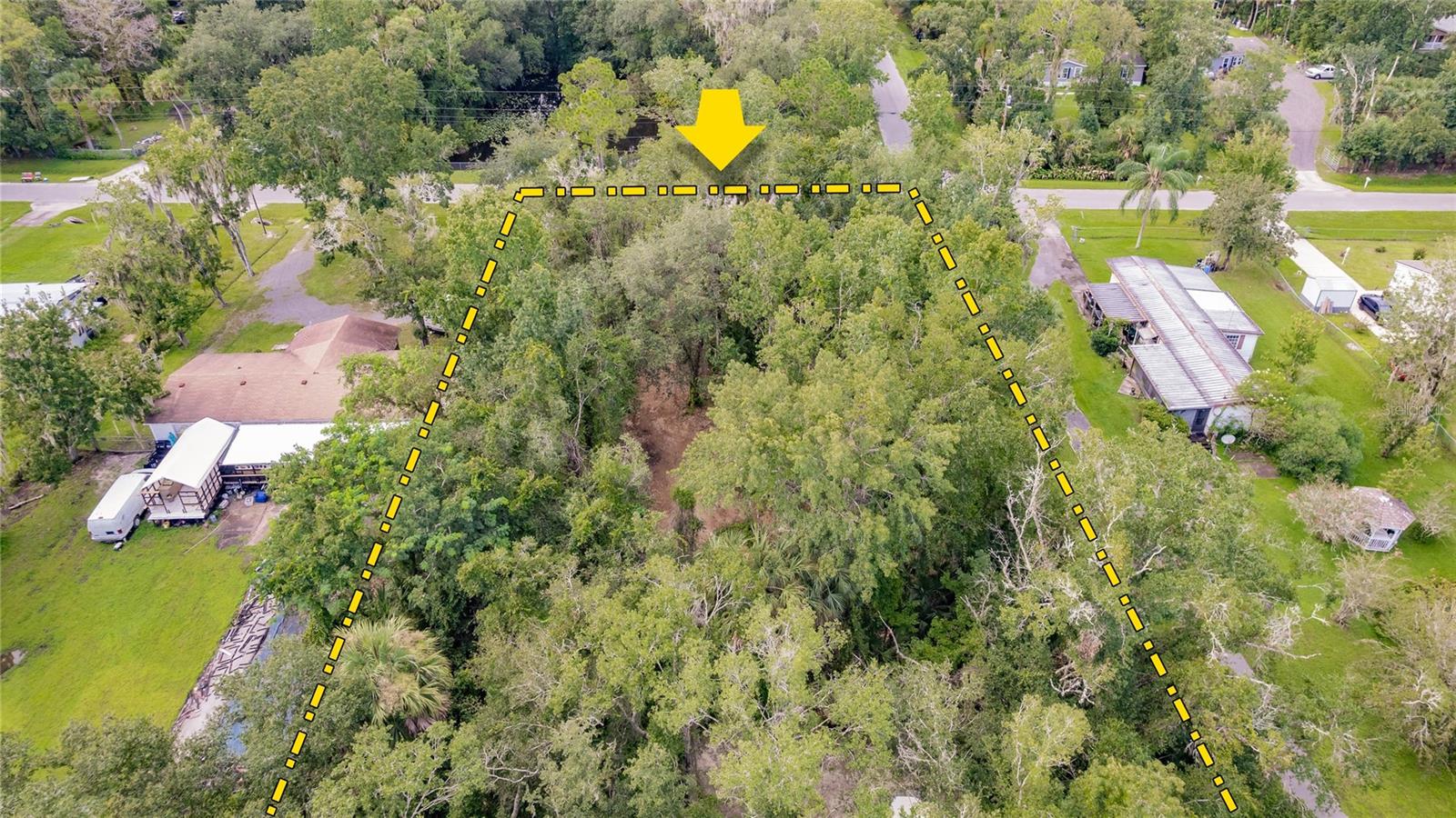 Image 13 of 26 For 25212 Luke Street