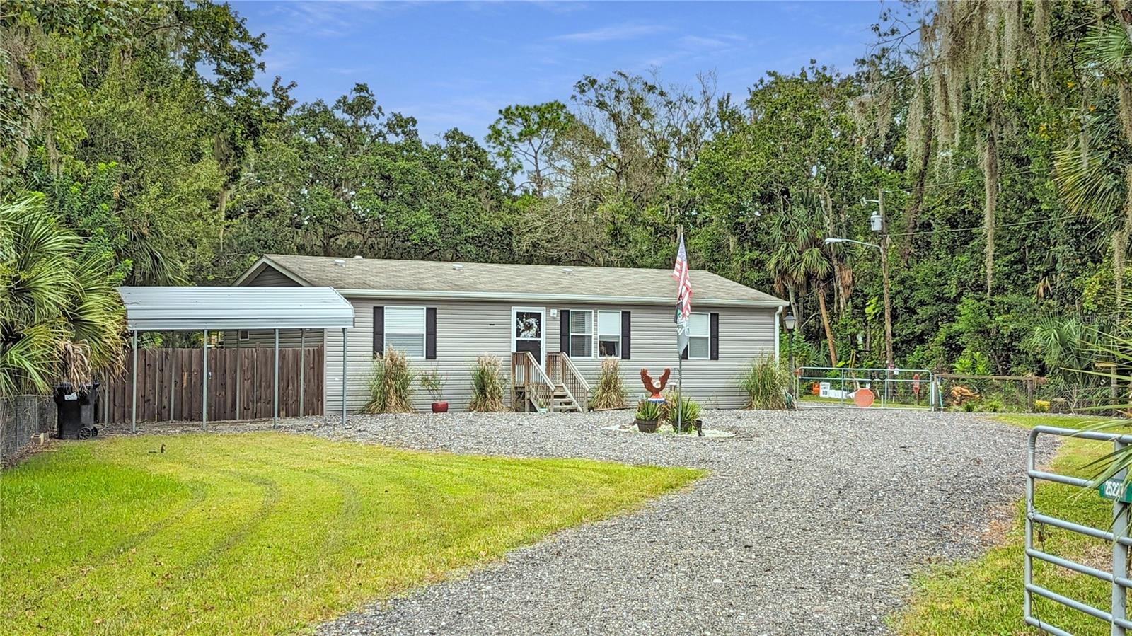 Image 22 of 26 For 25212 Luke Street