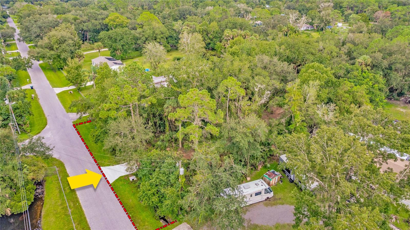 Image 5 of 26 For 25212 Luke Street