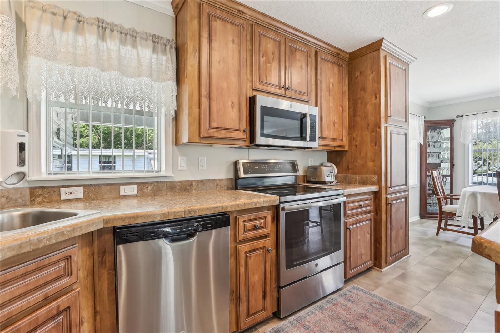 Image 13 of 48 For 36850 Lakewood Drive