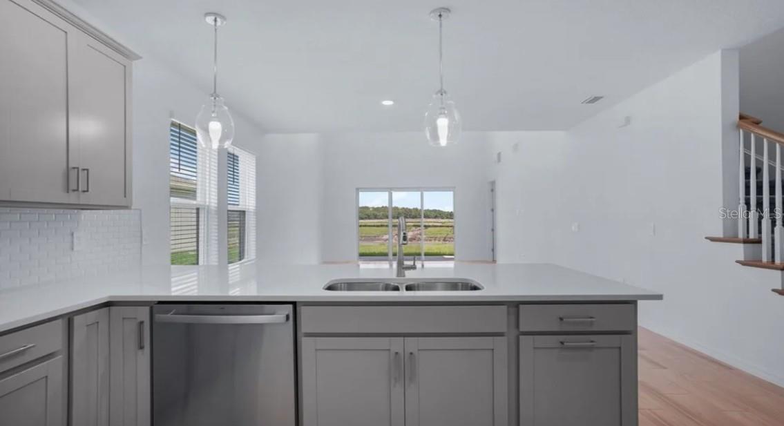 Image 21 of 35 For 5720 Gingham Drive