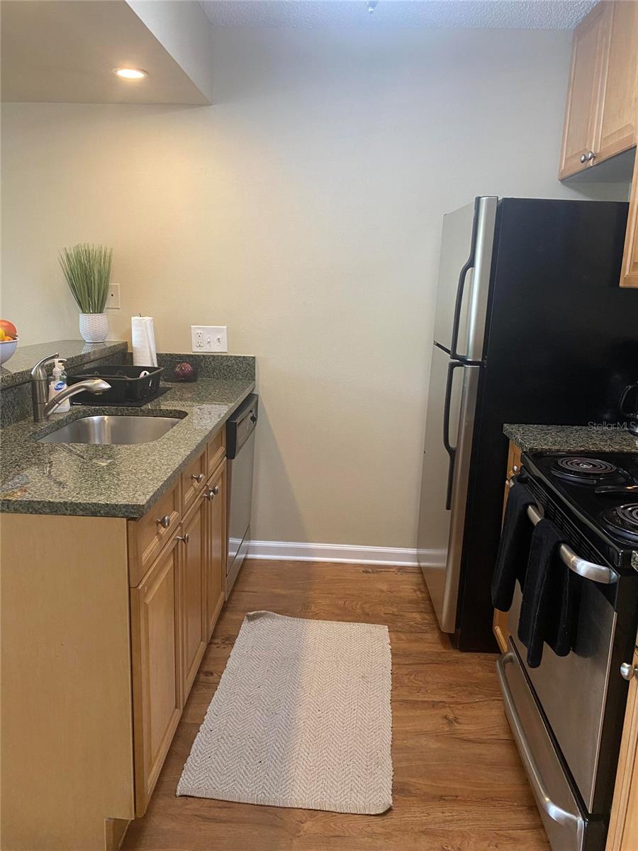 Image 5 of 13 For 11901 4th Street N 5101