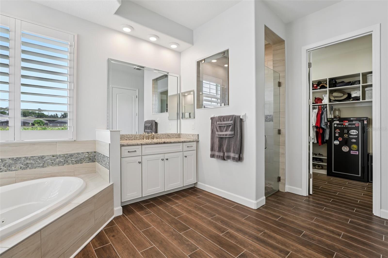 Image 40 of 95 For 2580 Lancaster Ridge