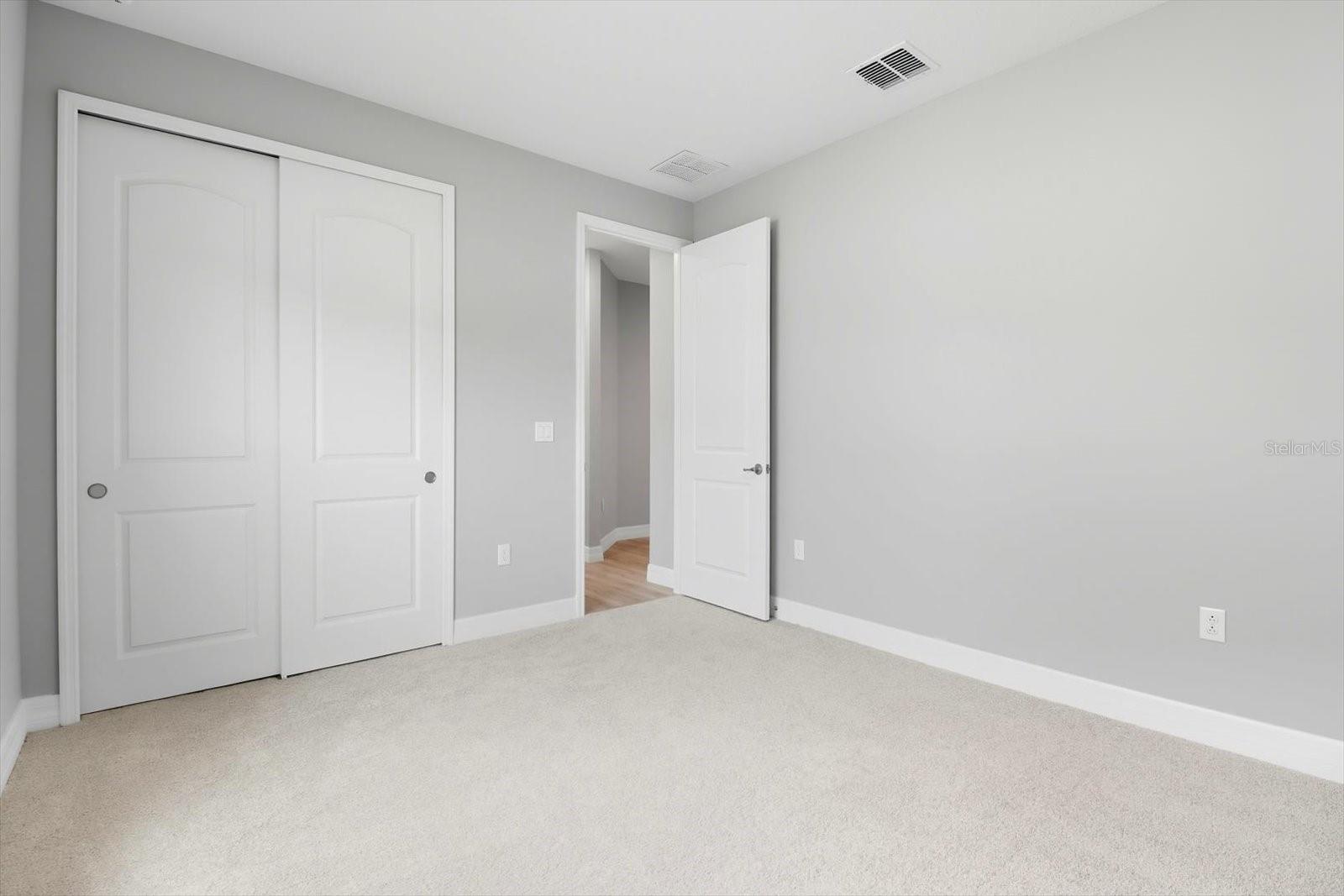 Listing photo id 26 for 55 Woodfield Circle