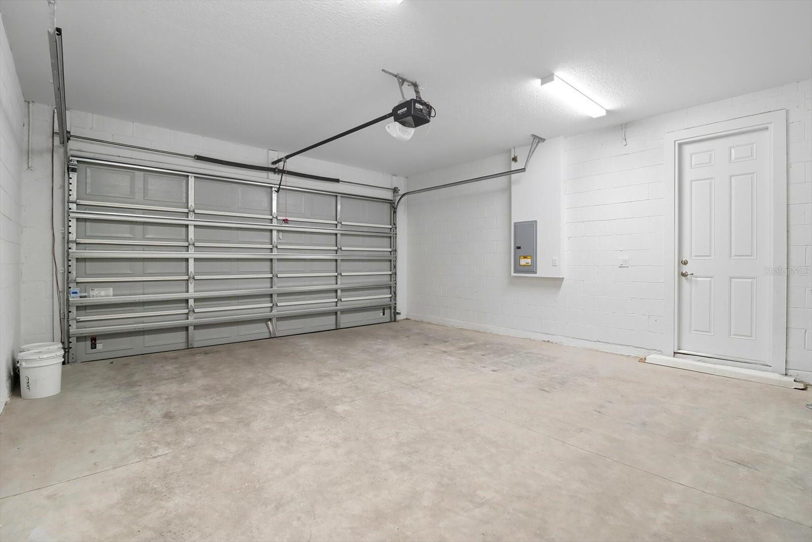 Listing photo id 33 for 55 Woodfield Circle