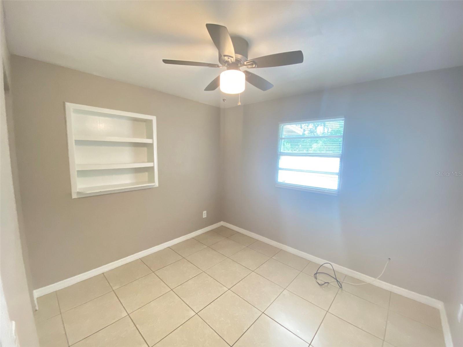 Image 14 of 40 For 661 Encino Way