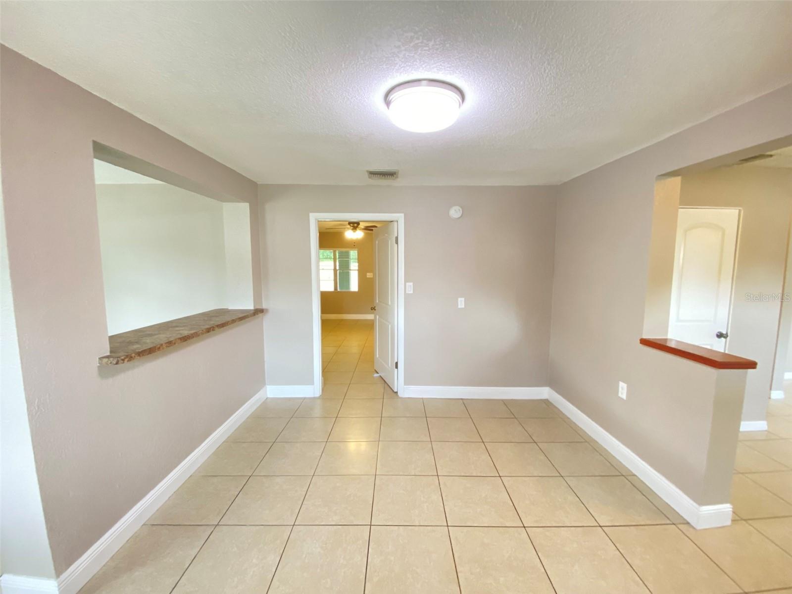 Image 20 of 40 For 661 Encino Way