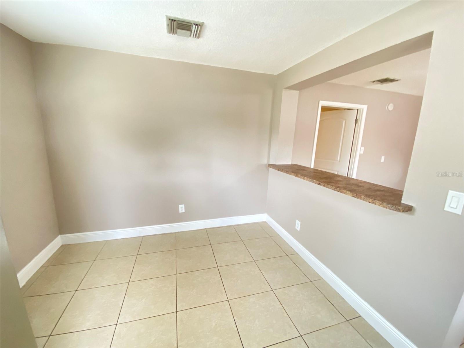 Image 24 of 40 For 661 Encino Way