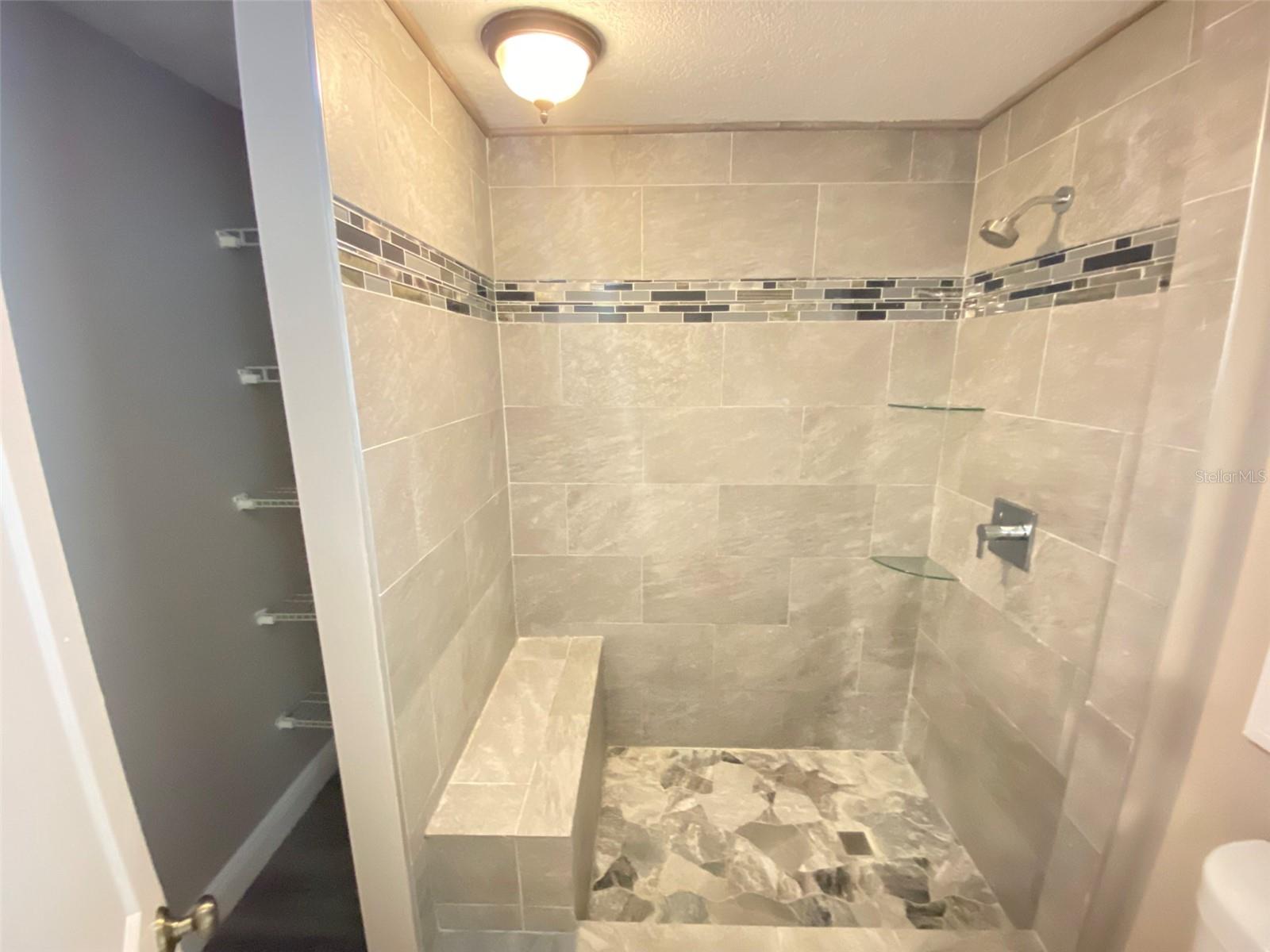 Image 3 of 40 For 661 Encino Way