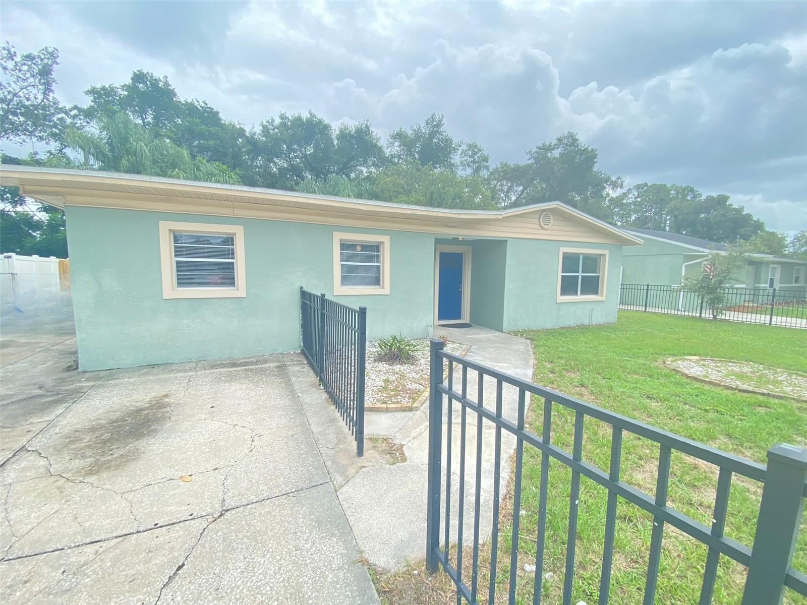 Image 34 of 40 For 661 Encino Way