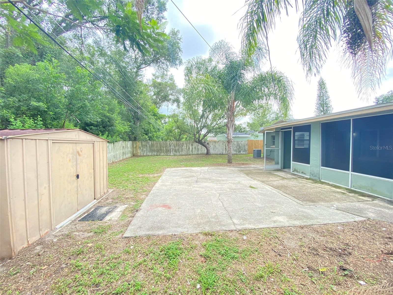 Image 36 of 40 For 661 Encino Way