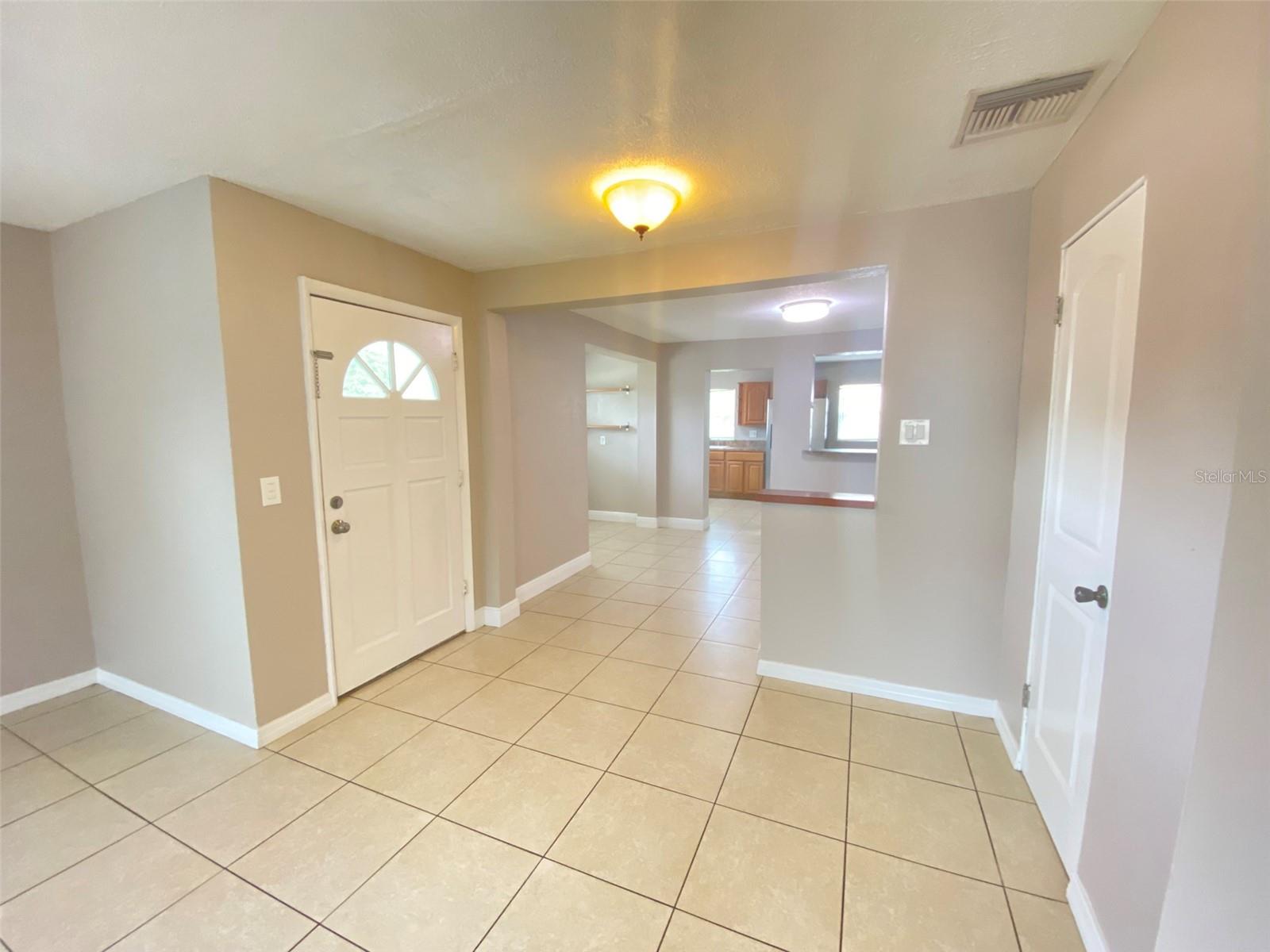 Image 8 of 40 For 661 Encino Way