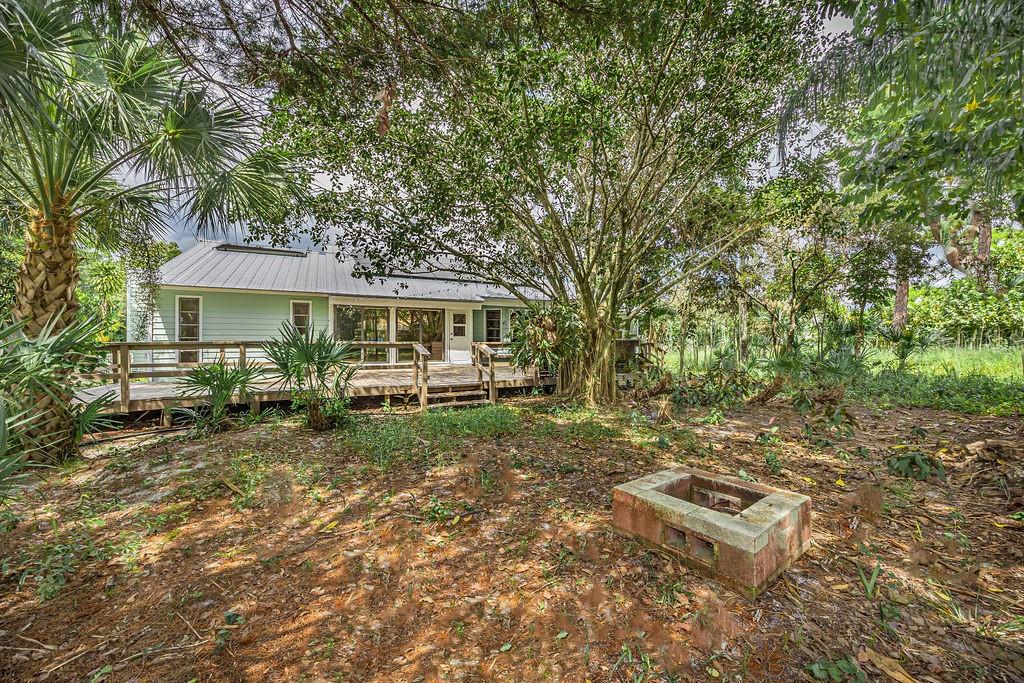 Image 15 of 56 For 4882 Bayshore Terrace