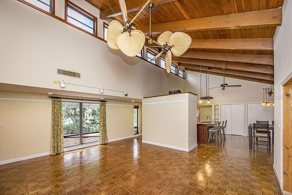 Image 22 of 56 For 4882 Bayshore Terrace