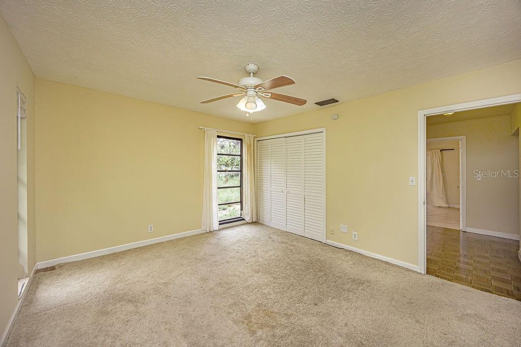 Image 41 of 56 For 4882 Bayshore Terrace