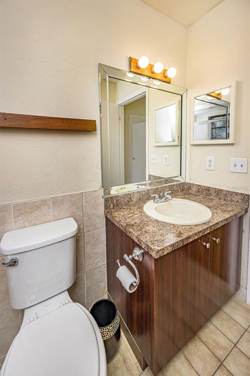 Image 44 of 56 For 4882 Bayshore Terrace