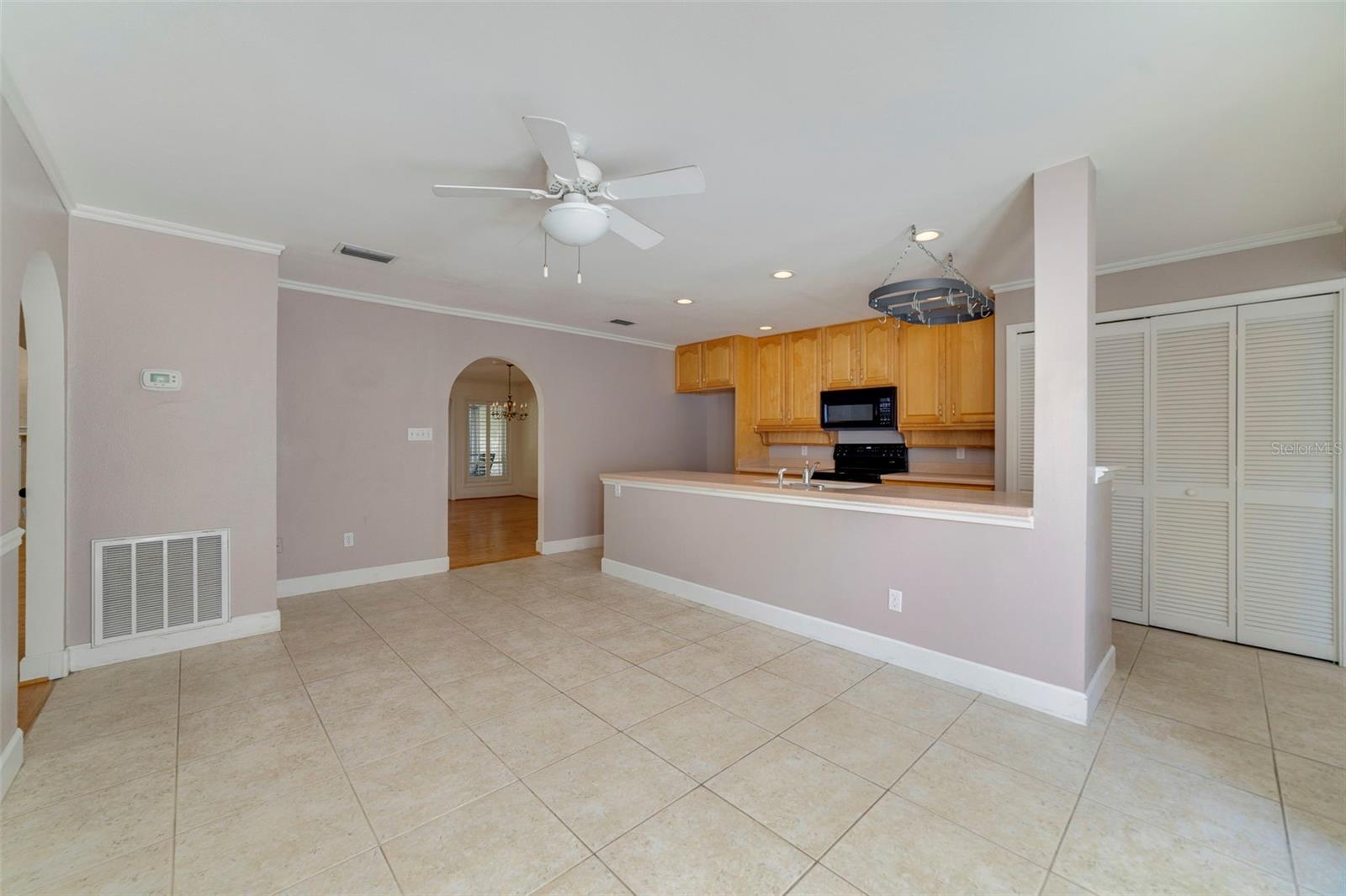Image 11 of 30 For 220 Pine Cone Lane