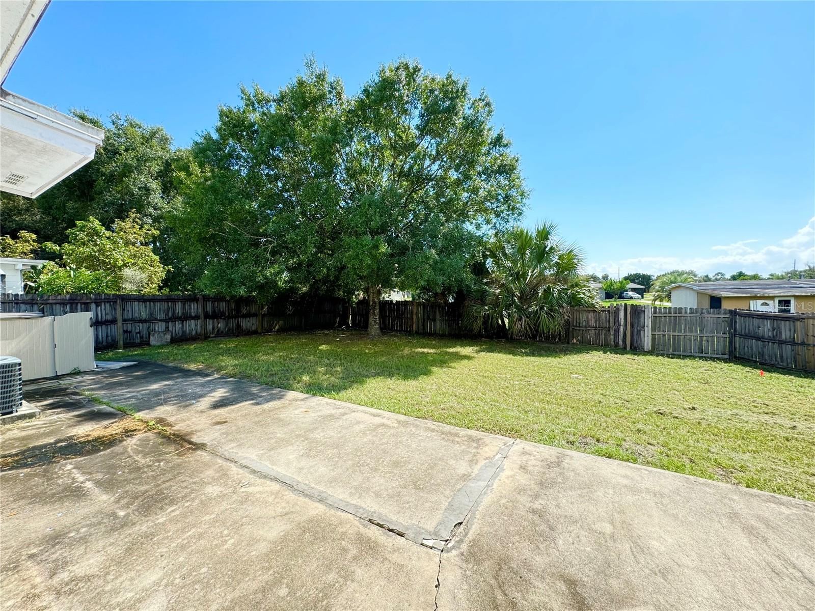 Image 16 of 16 For 2344 Greenwood Street