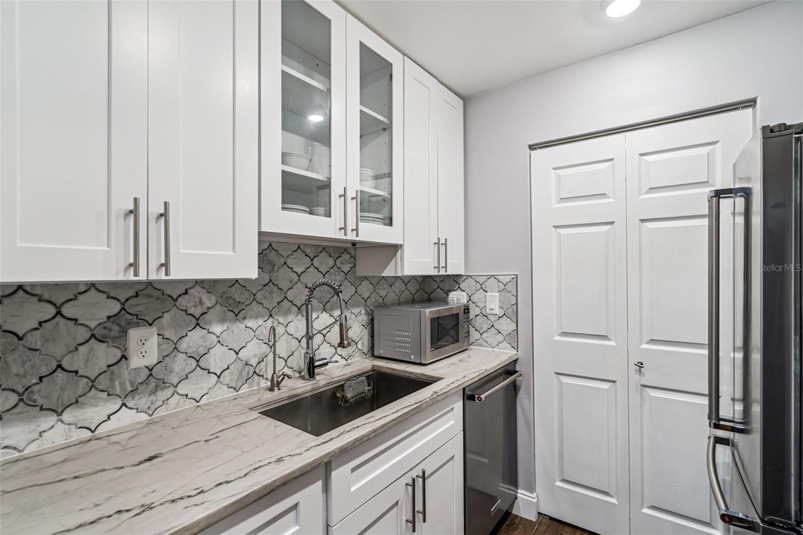 Image 12 of 25 For 3756 Idlebrook Circle 100
