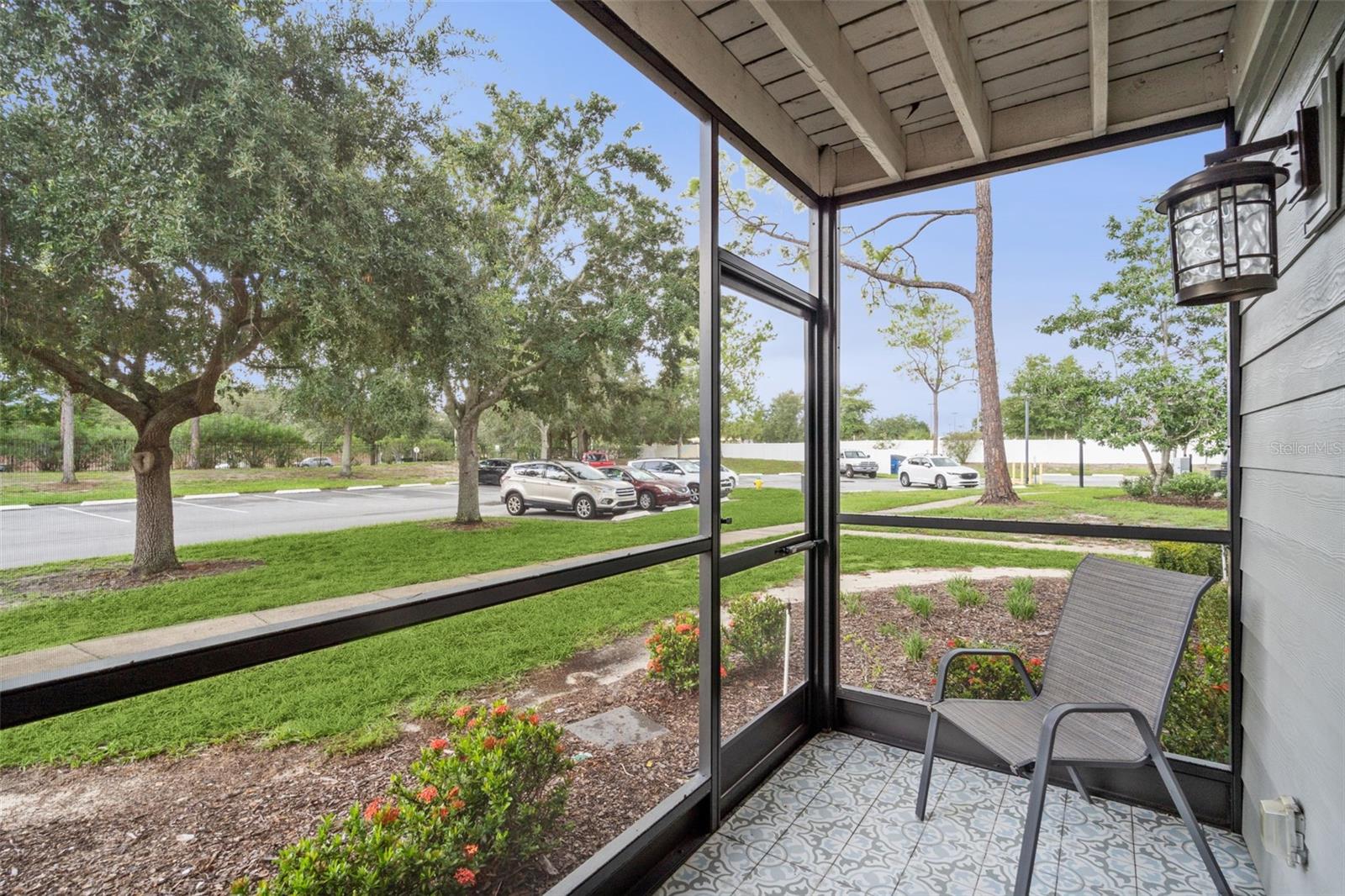 Image 19 of 25 For 3756 Idlebrook Circle 100