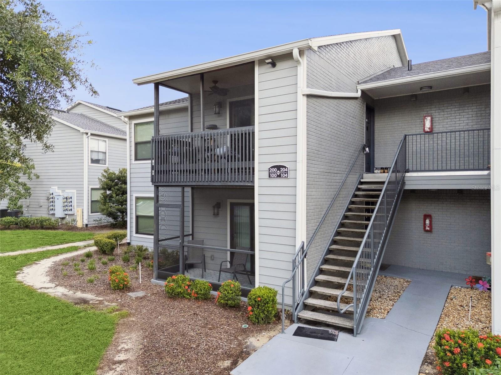 Image 3 of 25 For 3756 Idlebrook Circle 100