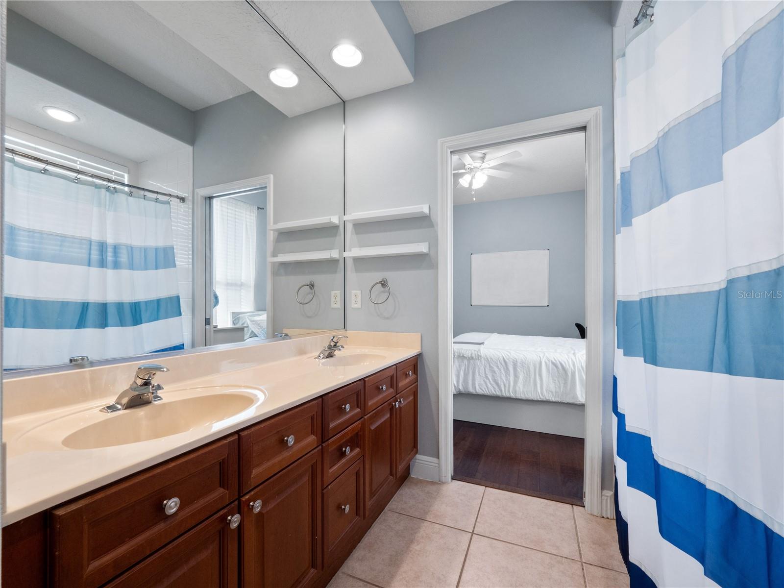 Image 31 of 43 For 3220 Oakmont Terrace