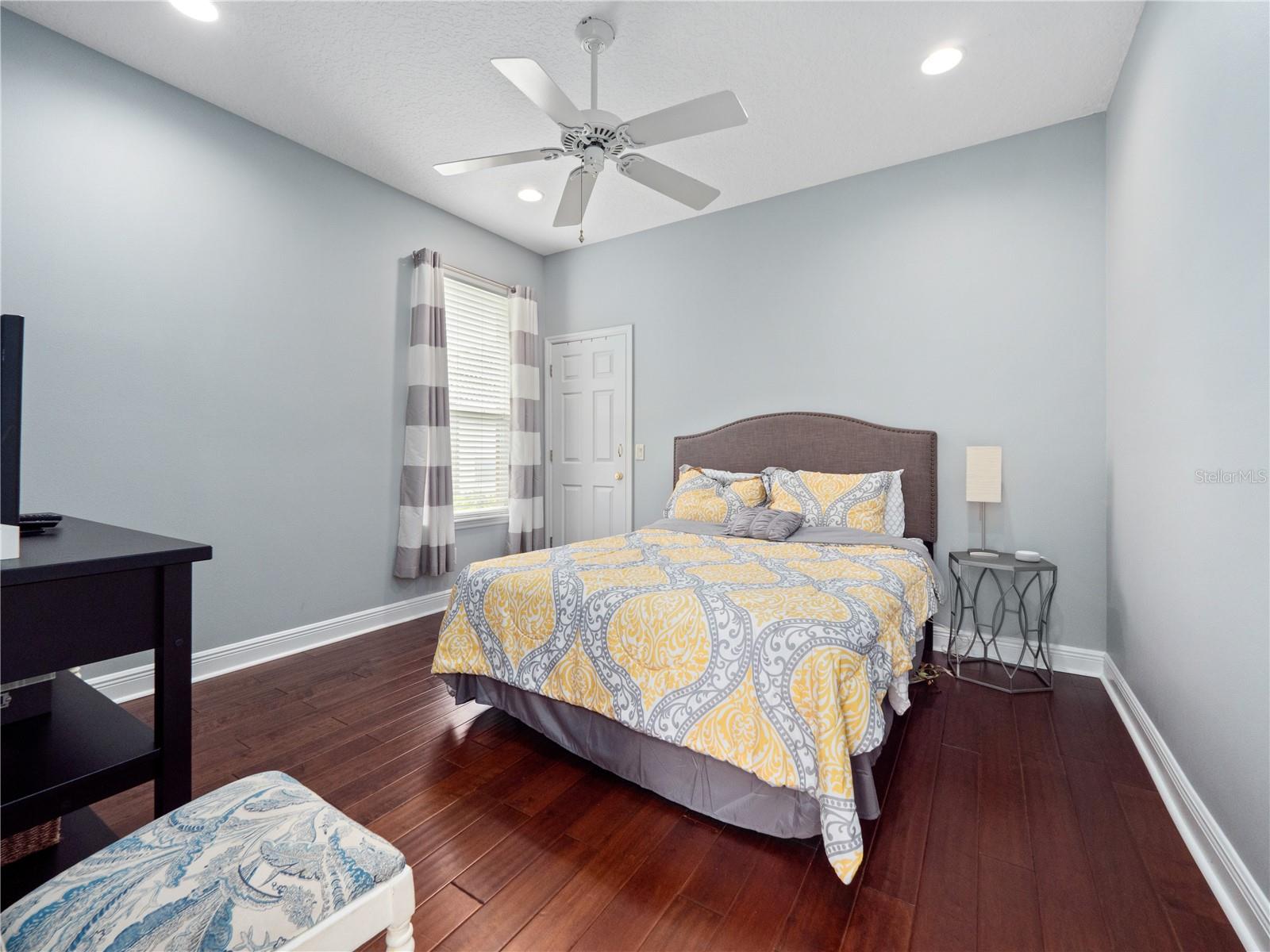 Image 33 of 43 For 3220 Oakmont Terrace