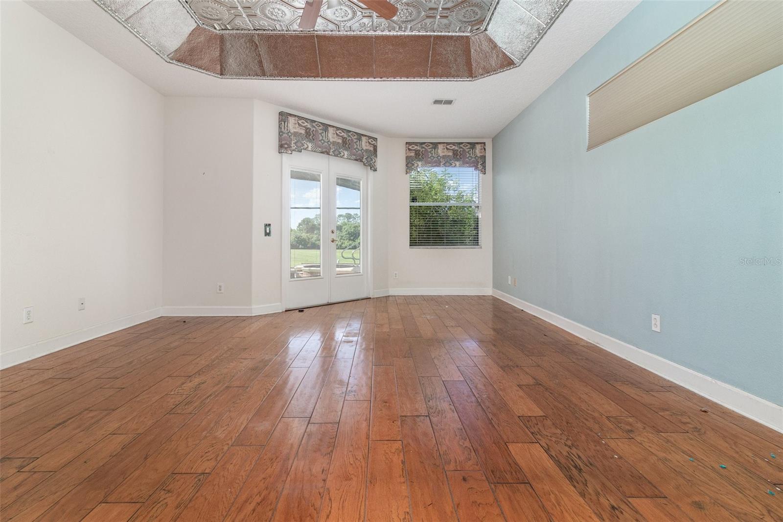 Image 16 of 44 For 1802 Lee Janzen Drive