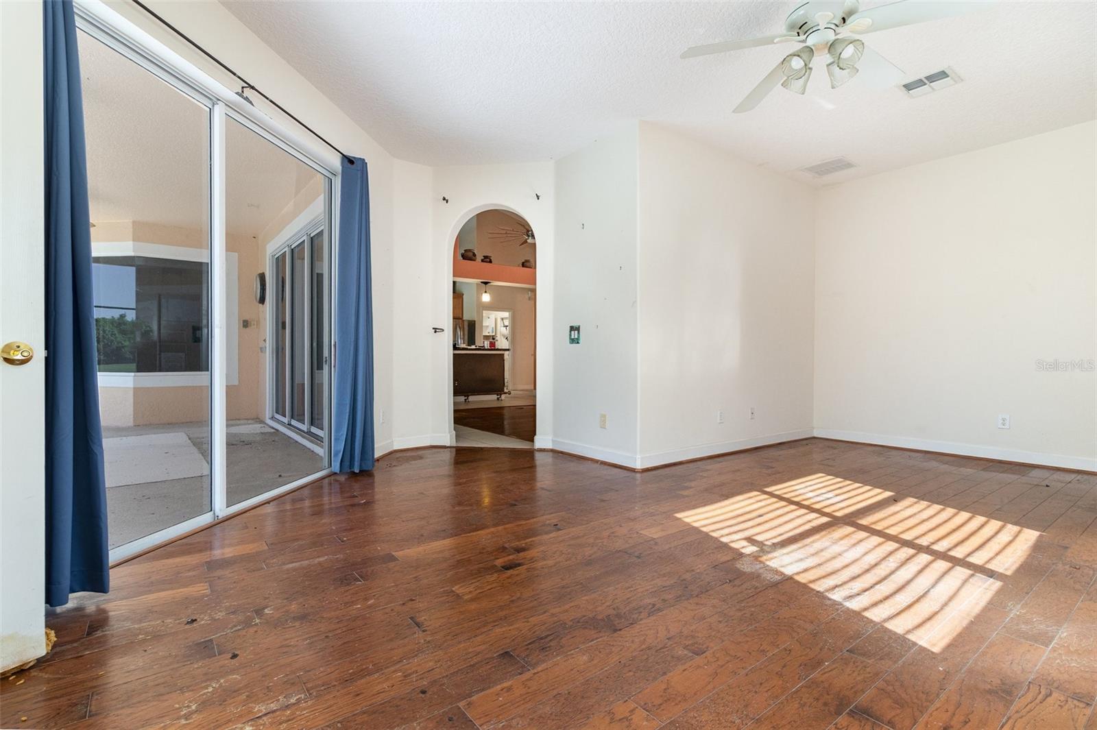 Image 18 of 44 For 1802 Lee Janzen Drive