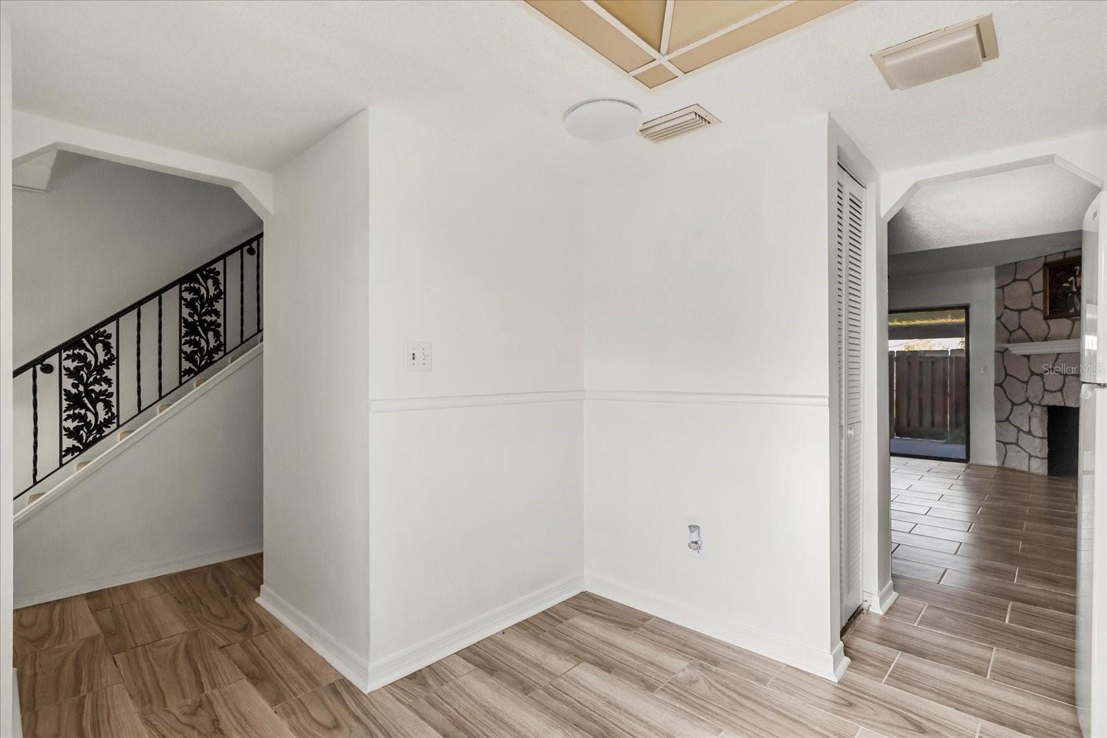 Image 4 of 27 For 2250 Palmetto Avenue 110