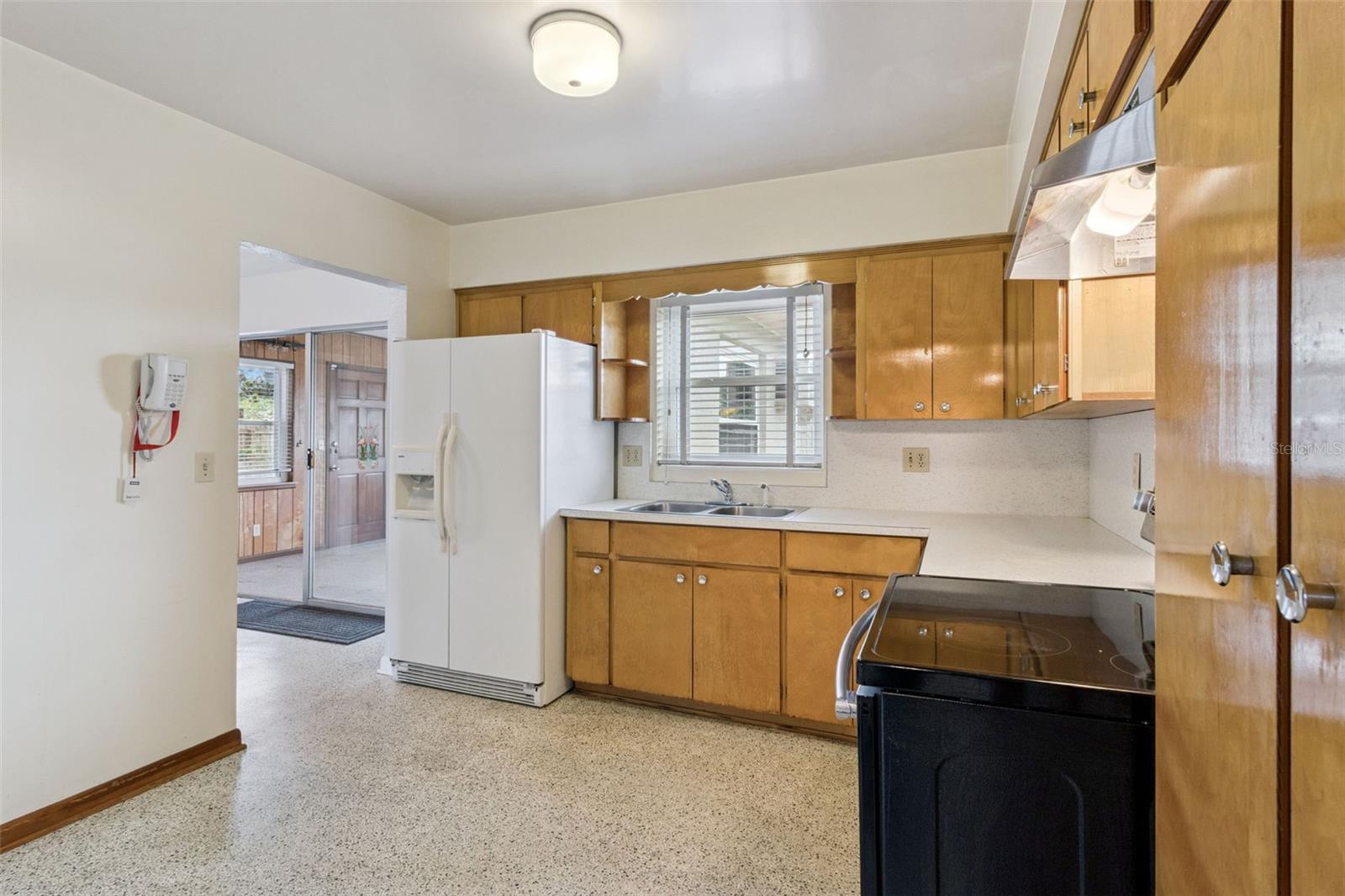 Image 10 of 46 For 5334 Newhall Avenue