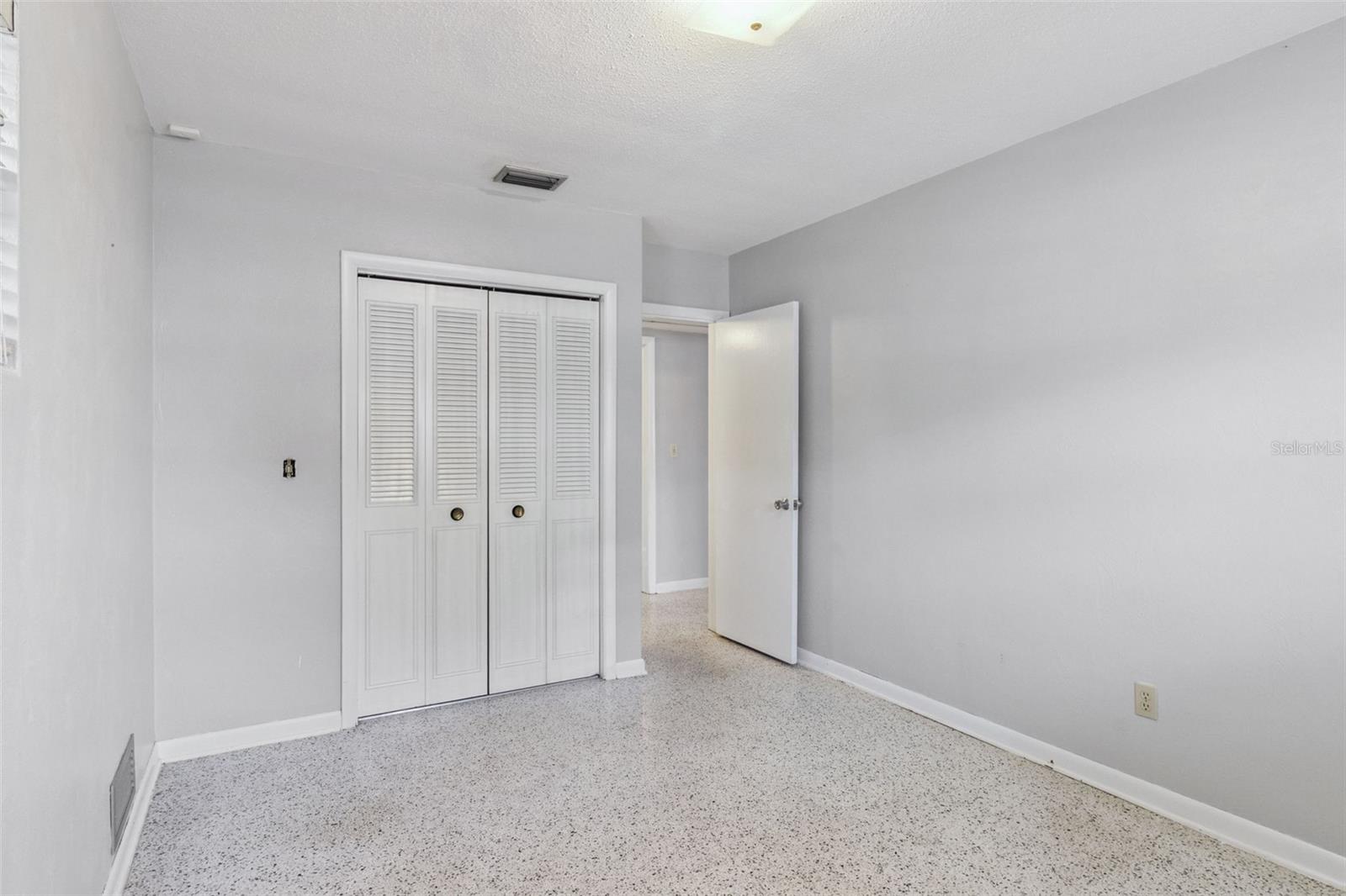 Image 19 of 46 For 5334 Newhall Avenue