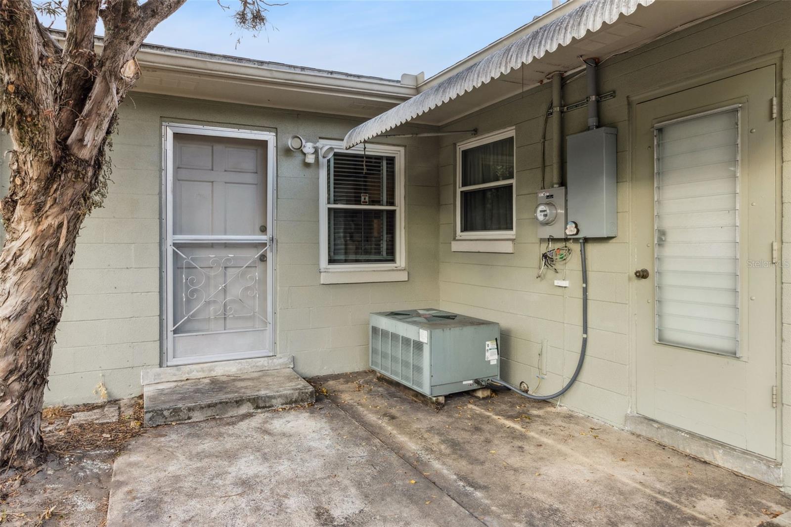 Image 29 of 46 For 5334 Newhall Avenue