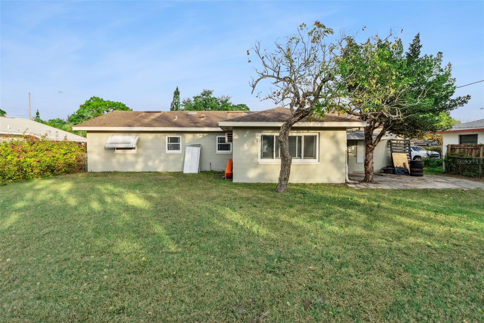 Image 30 of 46 For 5334 Newhall Avenue